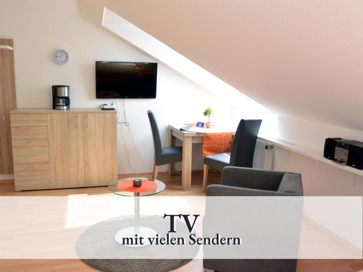 Gemuetliche Ferienwohnung In Bester Bodenseelage L 1 Minute Zum Bodensee L 1 Zimmer L Vollausgestattete Kueche L Free-Wlan L Willkommen Im Apartment Boehringen رادولفزيل ام بوندنز المظهر الخارجي الصورة